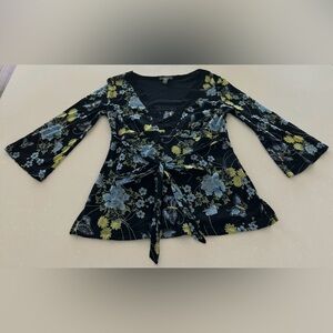 Apt 9 Bell Sleeve Black Tunic With Floral Accents and Butterflies